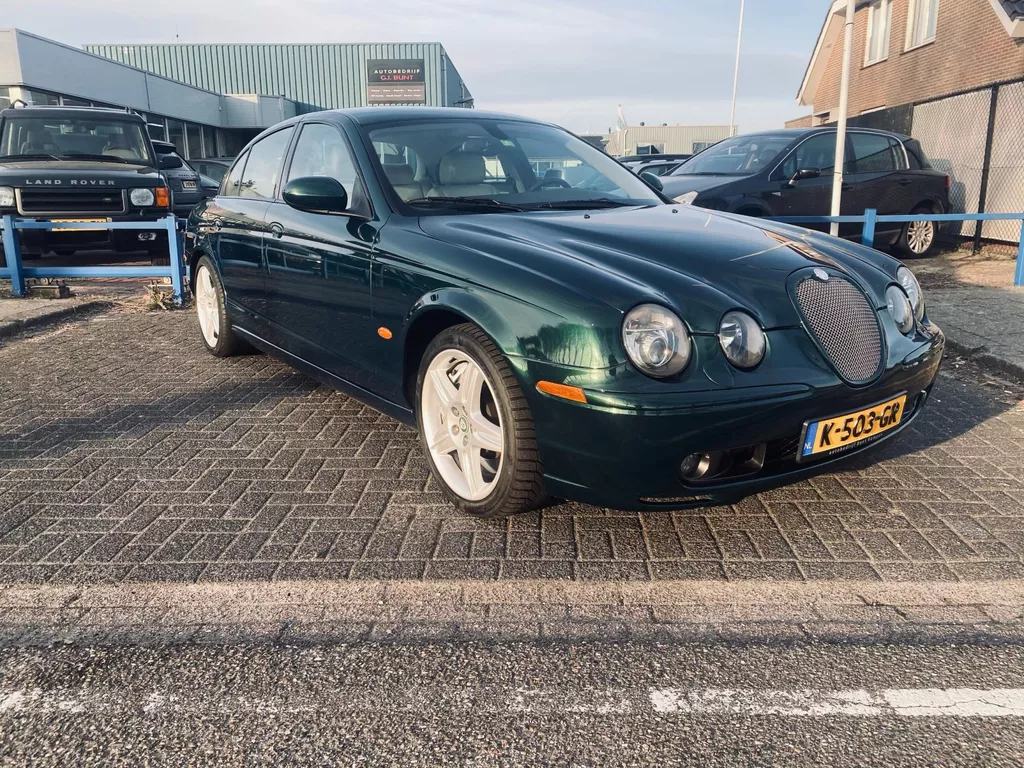 Jaguar S-type 4.2 V8 R S/C, foto 1