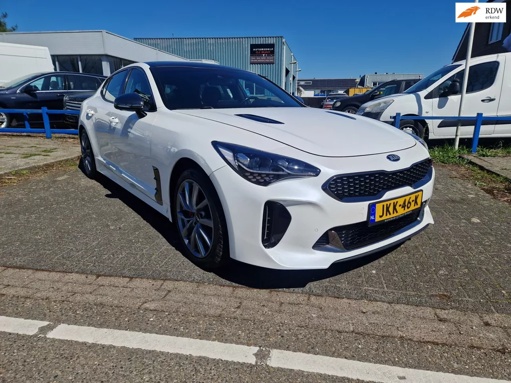 Kia Stinger 3.3 V6 T-GDI AWD GT, foto 1
