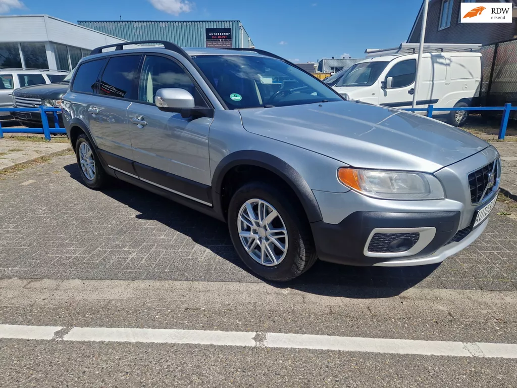 Volvo XC70 3.2 Kinetic, foto 1